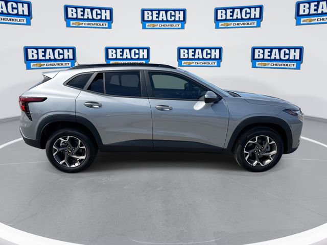 New 2026 Chevrolet Trax LT w/ Driver Confidence Package image 9