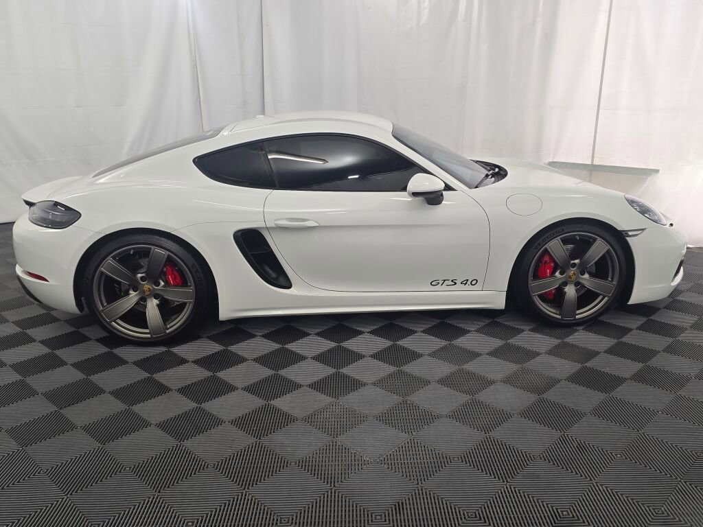 Certified 2024 Porsche 718 Cayman GTS RWD image 8