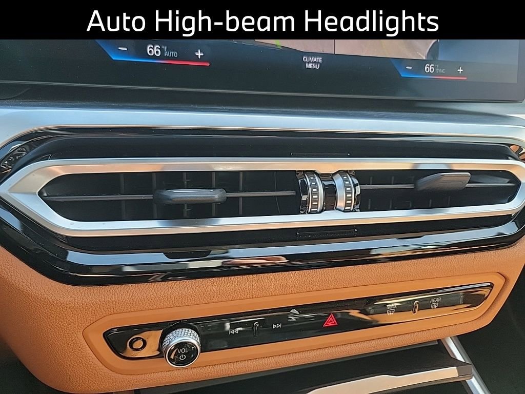 Certified 2024 BMW 430i xDrive Convertible w/ Convenience Package image 16