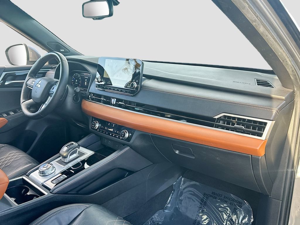 Used 2022 Mitsubishi Outlander SEL image 30