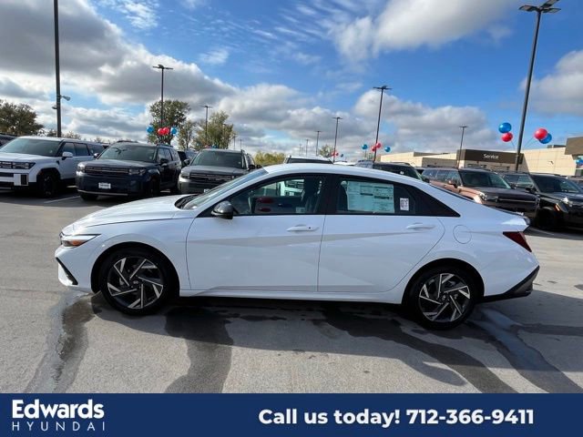 New 2025 Hyundai Elantra Sport image 10