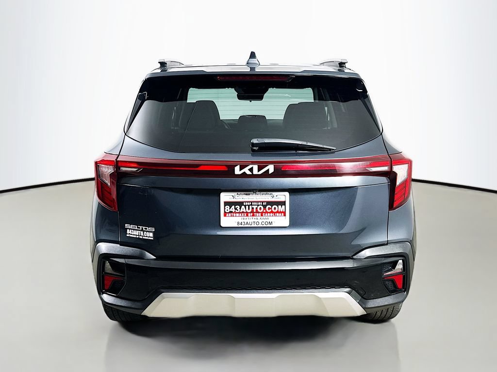 Used 2024 Kia Seltos S FWD image 6