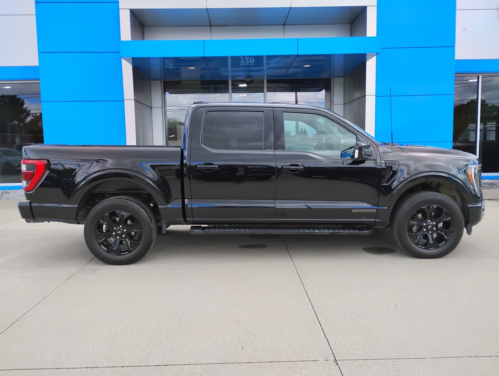 Used 2023 Ford F150 Lariat w/ Equipment Group 502A High AWD/4WD image 2