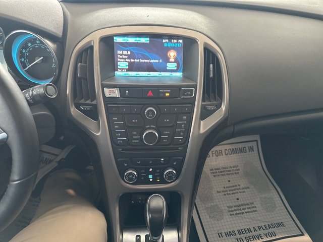 Used 2013 Buick Verano Leather image 10