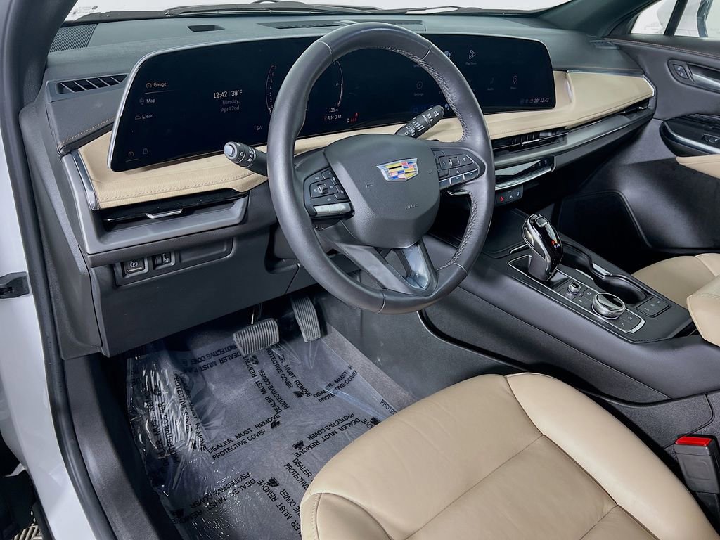 Used 2024 Cadillac XT4 Luxury image 9