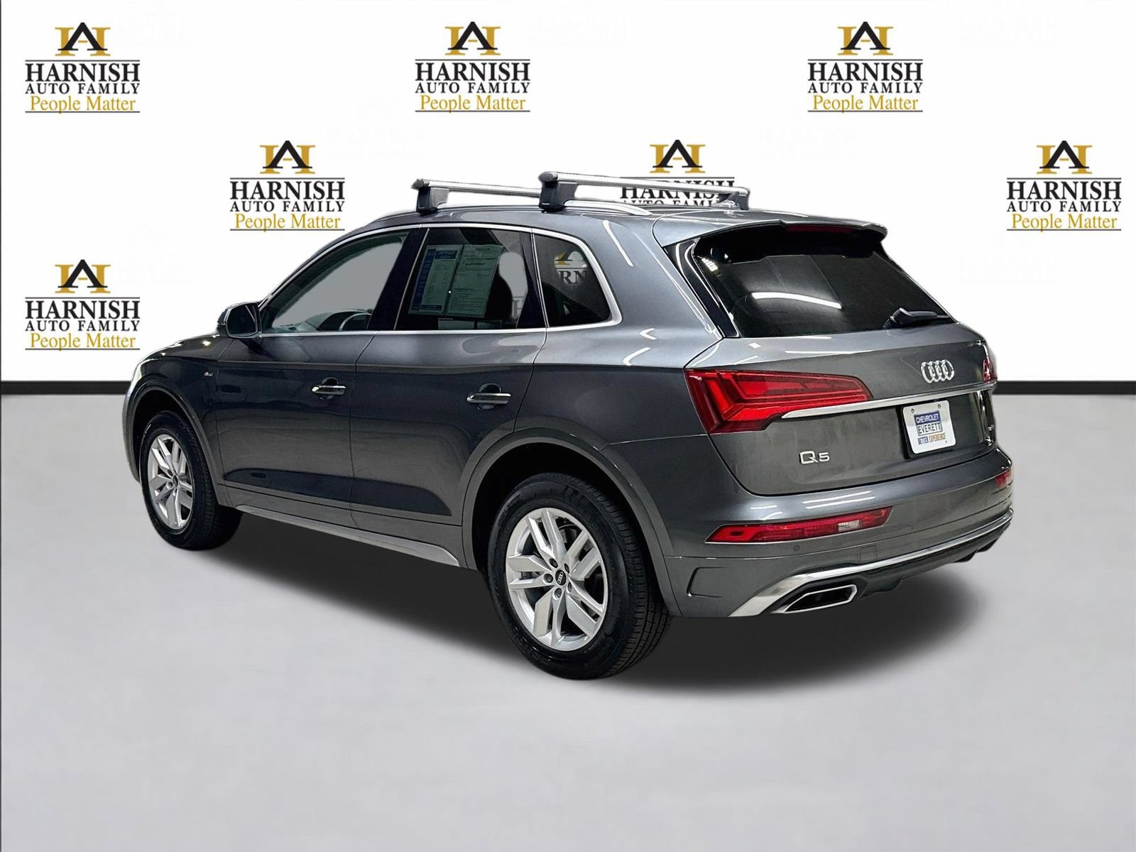Used 2023 Audi Q5 2.0T Premium w/ Convenience Package AWD/4WD image 9