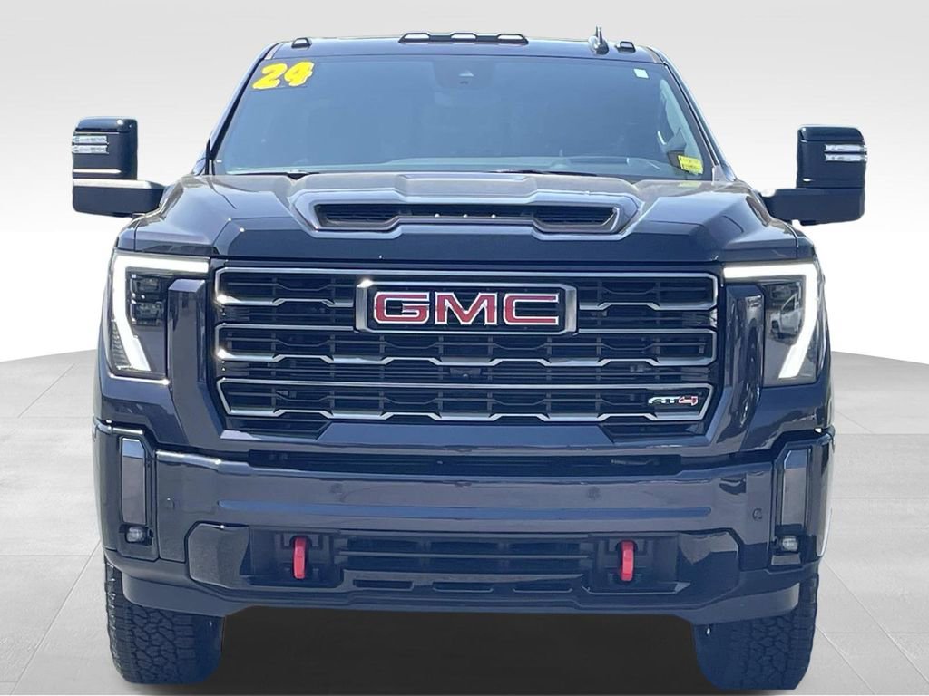 Used 2024 GMC Sierra 2500 AT4 w/ AT4 Premium Plus Package AWD/4WD image 9