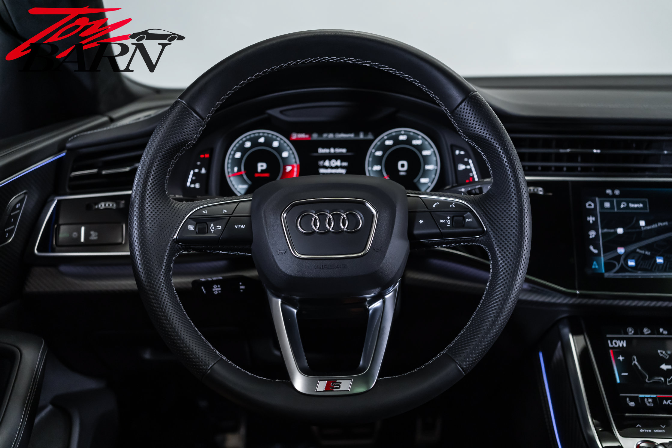 Used 2024 Audi SQ8 Prestige AWD/4WD image 29
