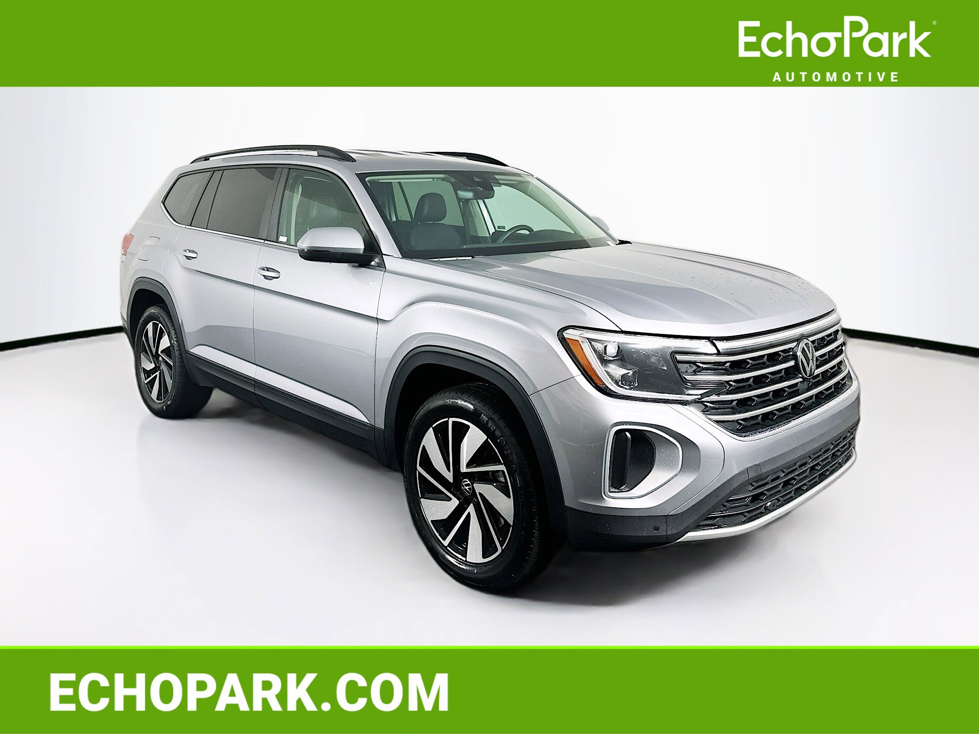 Used 2024 Volkswagen Atlas SE image 1