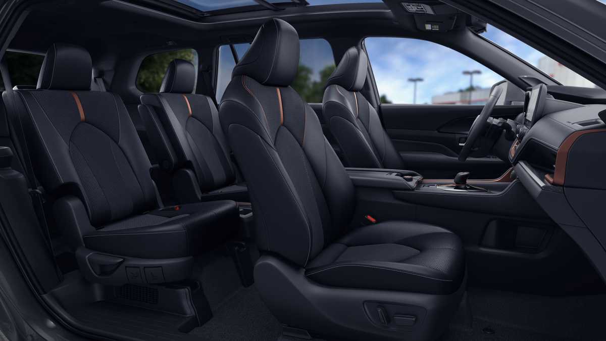 New 2026 Toyota Grand Highlander AWD Hybrid image 32