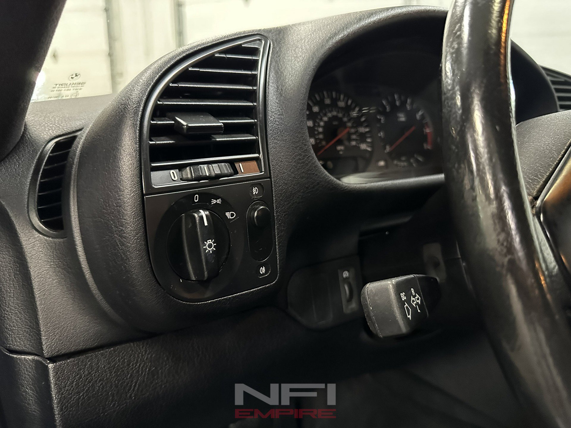 Used 1999 BMW M3 Coupe 2D image 28