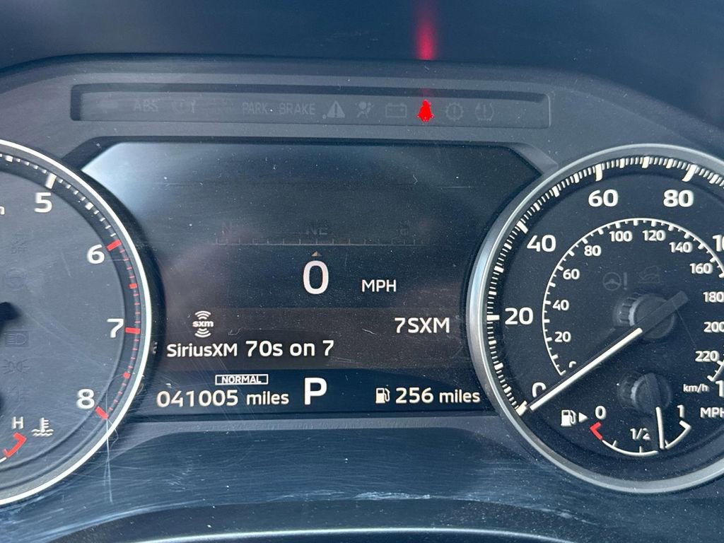 Used 2025 Mitsubishi Outlander SE image 14