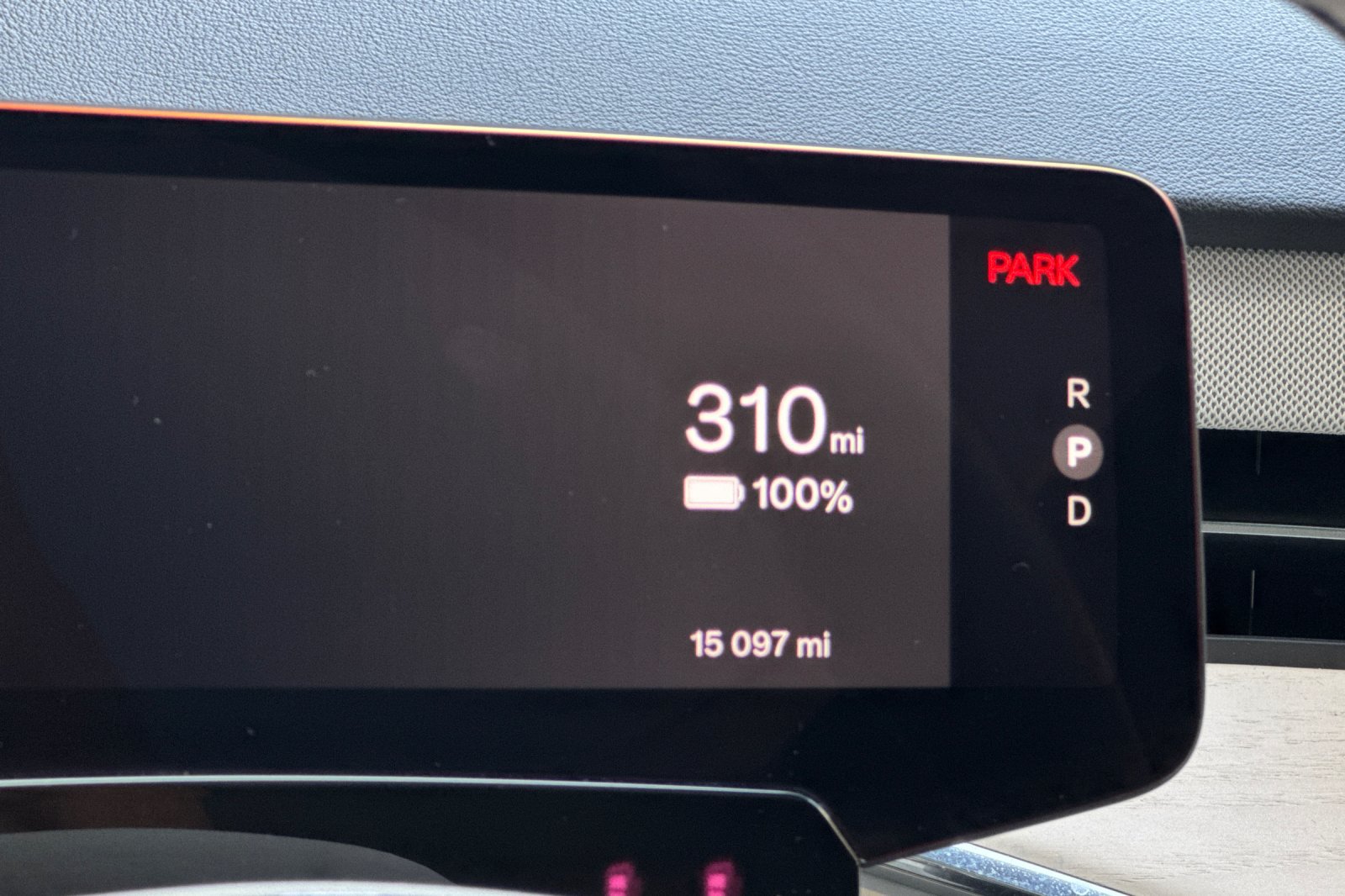 Certified 2025 Volvo EX90 Ultra AWD/4WD image 32