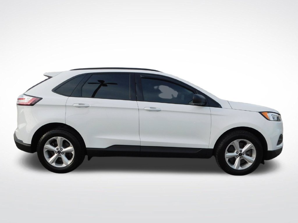 Used 2024 Ford Edge SE AWD/4WD image 2