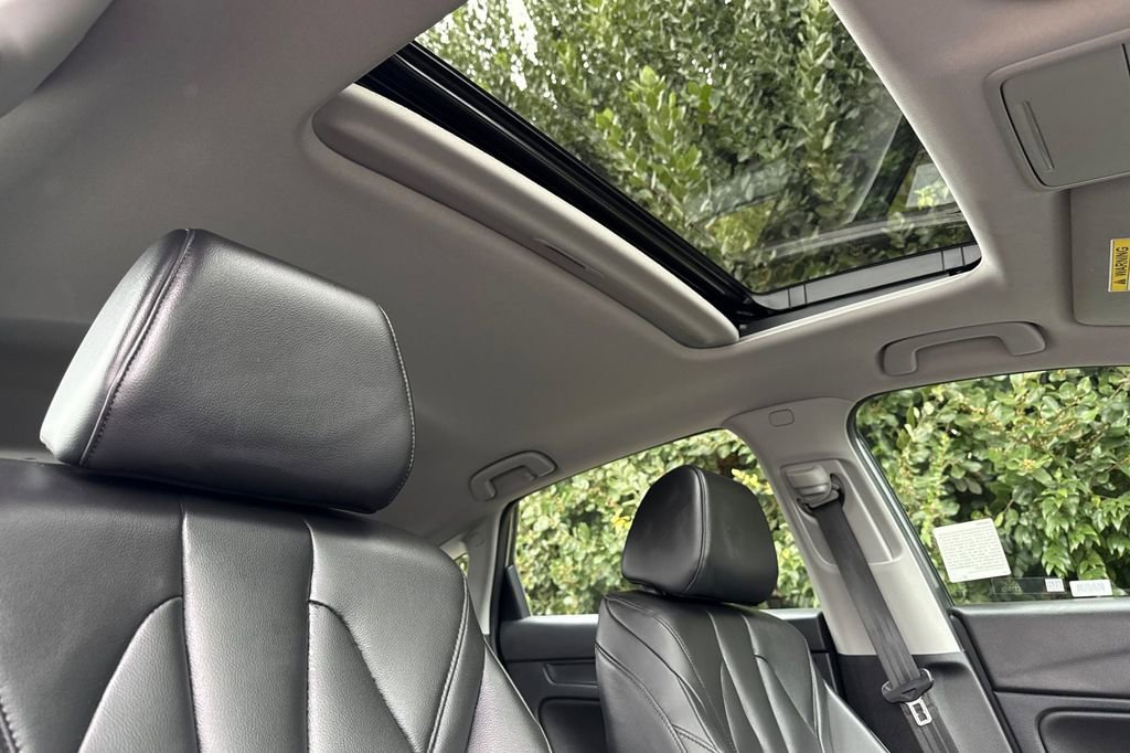 Used 2025 Acura Integra image 16