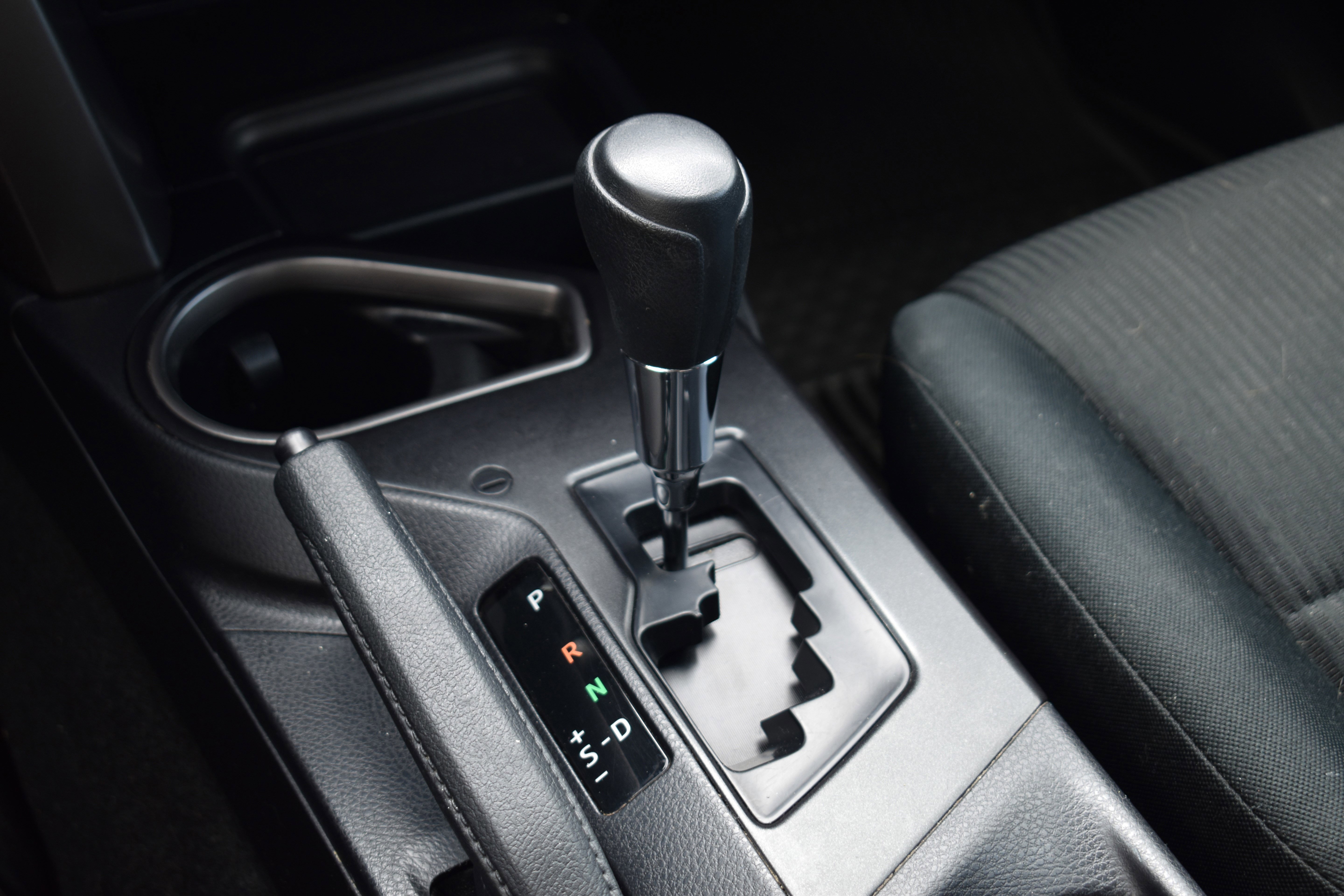 Used 2018 Toyota RAV4 LE w/ All Weather Liner Package image 24