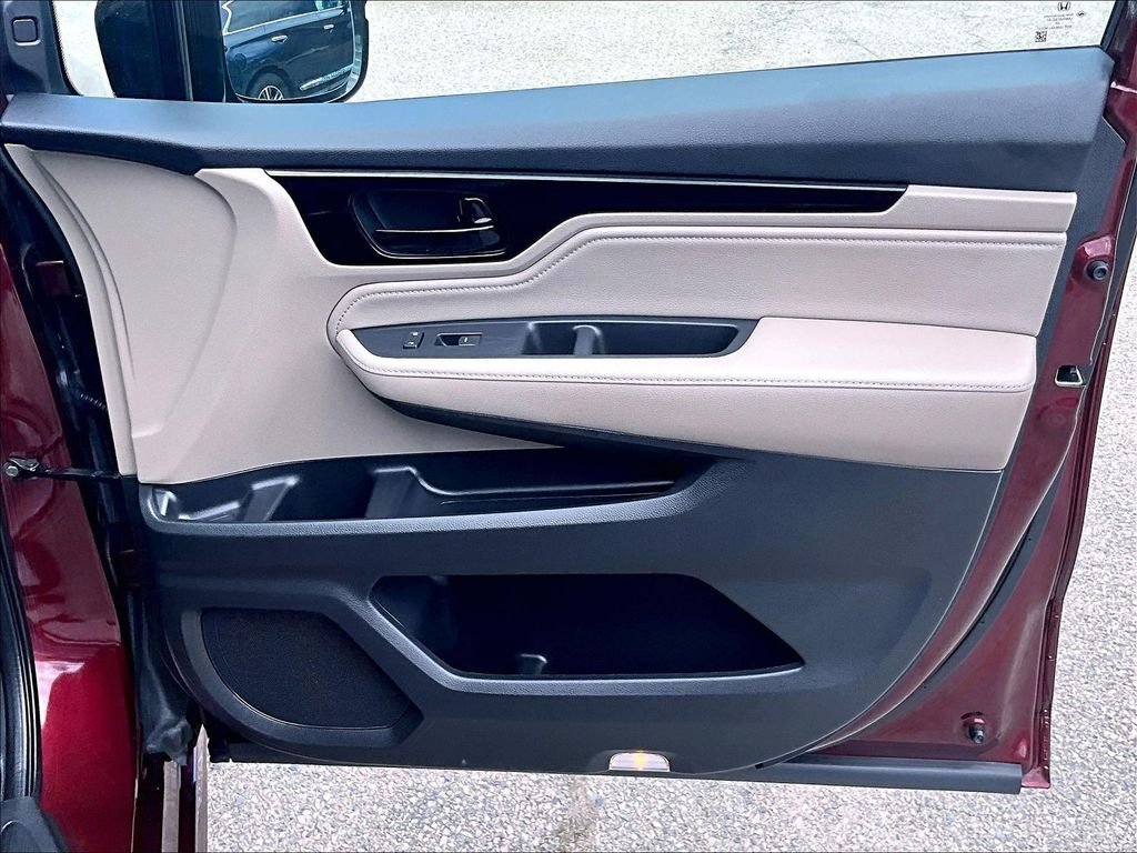 Used 2019 Honda Odyssey Elite image 12