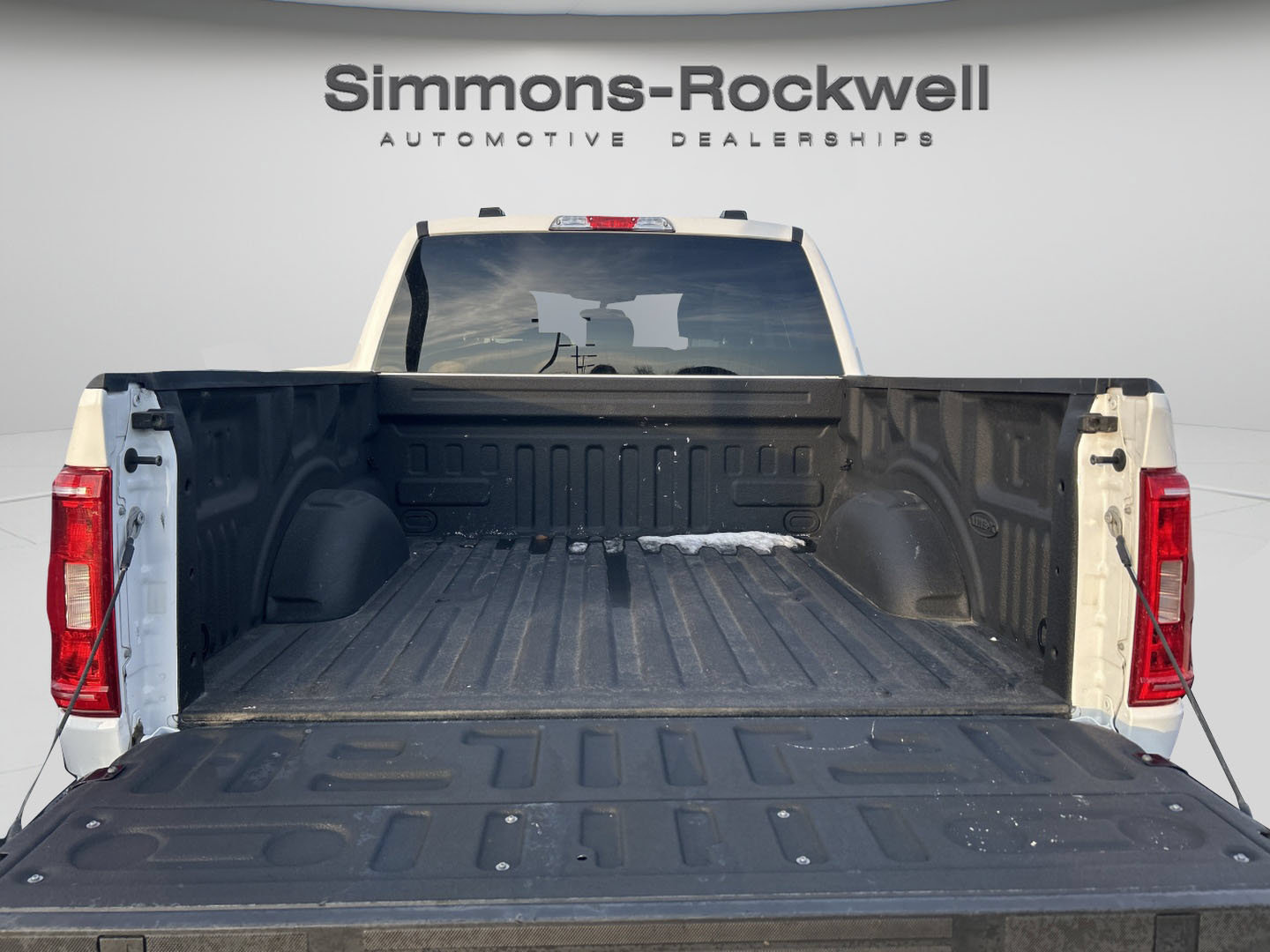 Used 2022 Ford F150 XLT w/ XTR Package AWD/4WD image 8