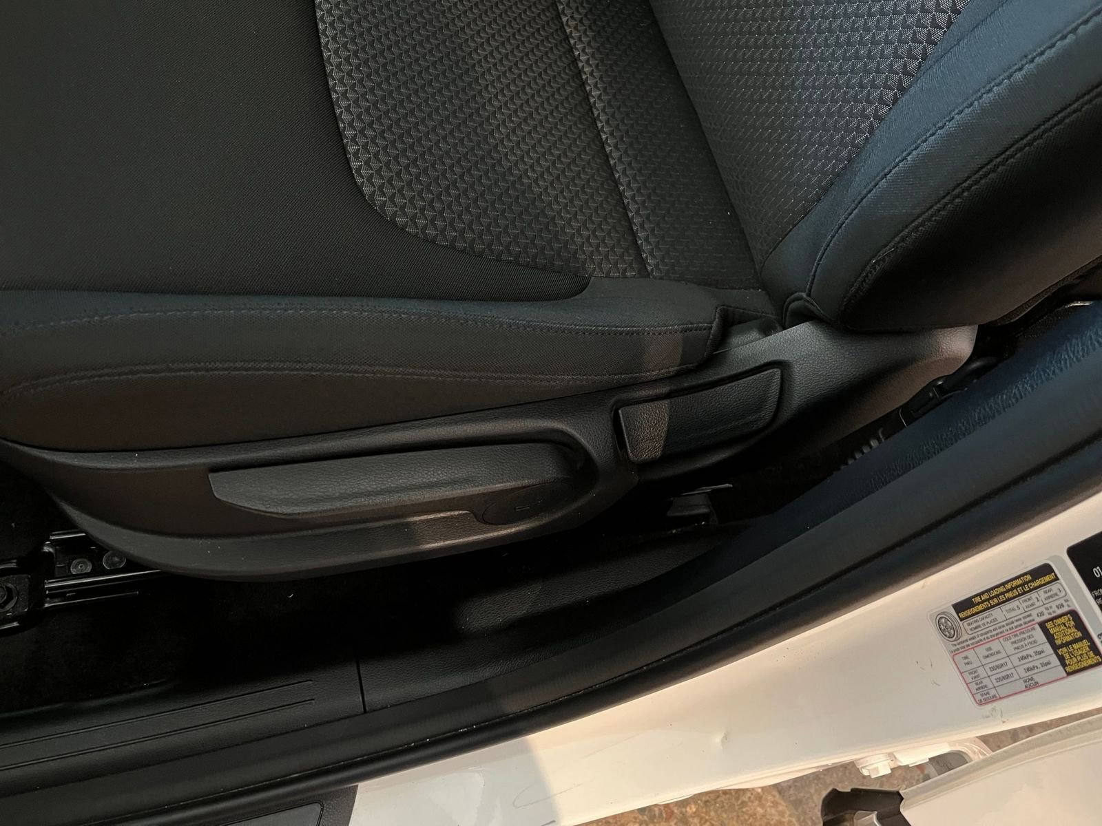 Used 2025 Kia Sportage LX FWD image 22