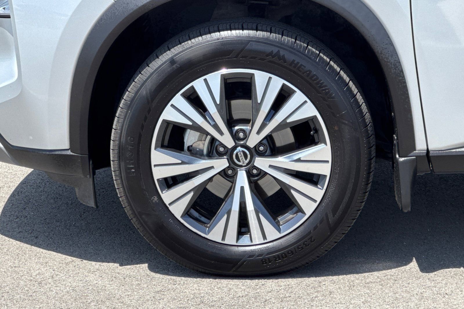 Used 2021 Nissan Rogue SV w/ Premium Package FWD image 32