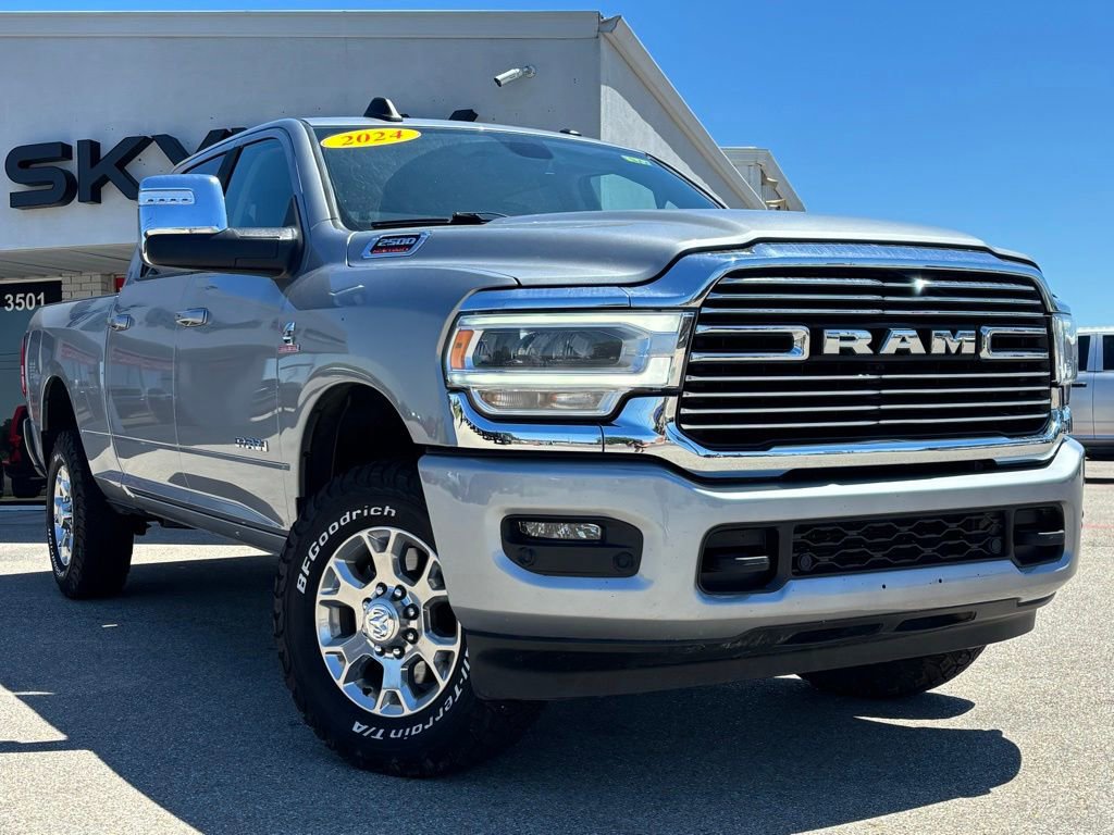 Used 2024 RAM 2500 Laramie AWD/4WD image 1