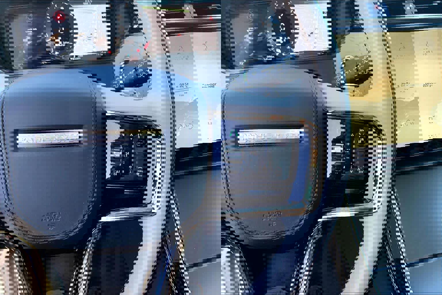 Used 2025 Land Rover Range Rover Velar Dynamic SE image 23