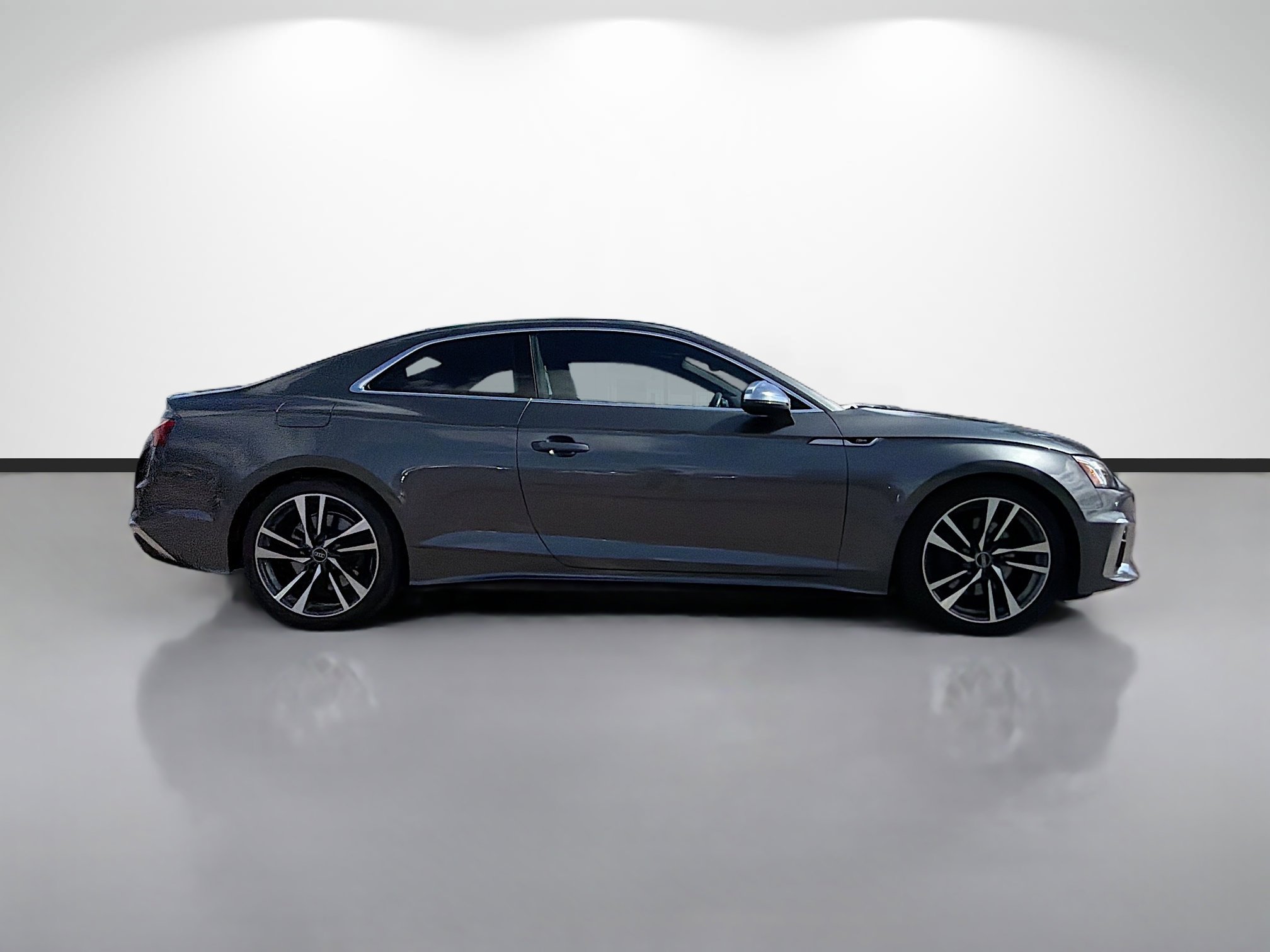Used 2023 Audi S5 Premium image 2