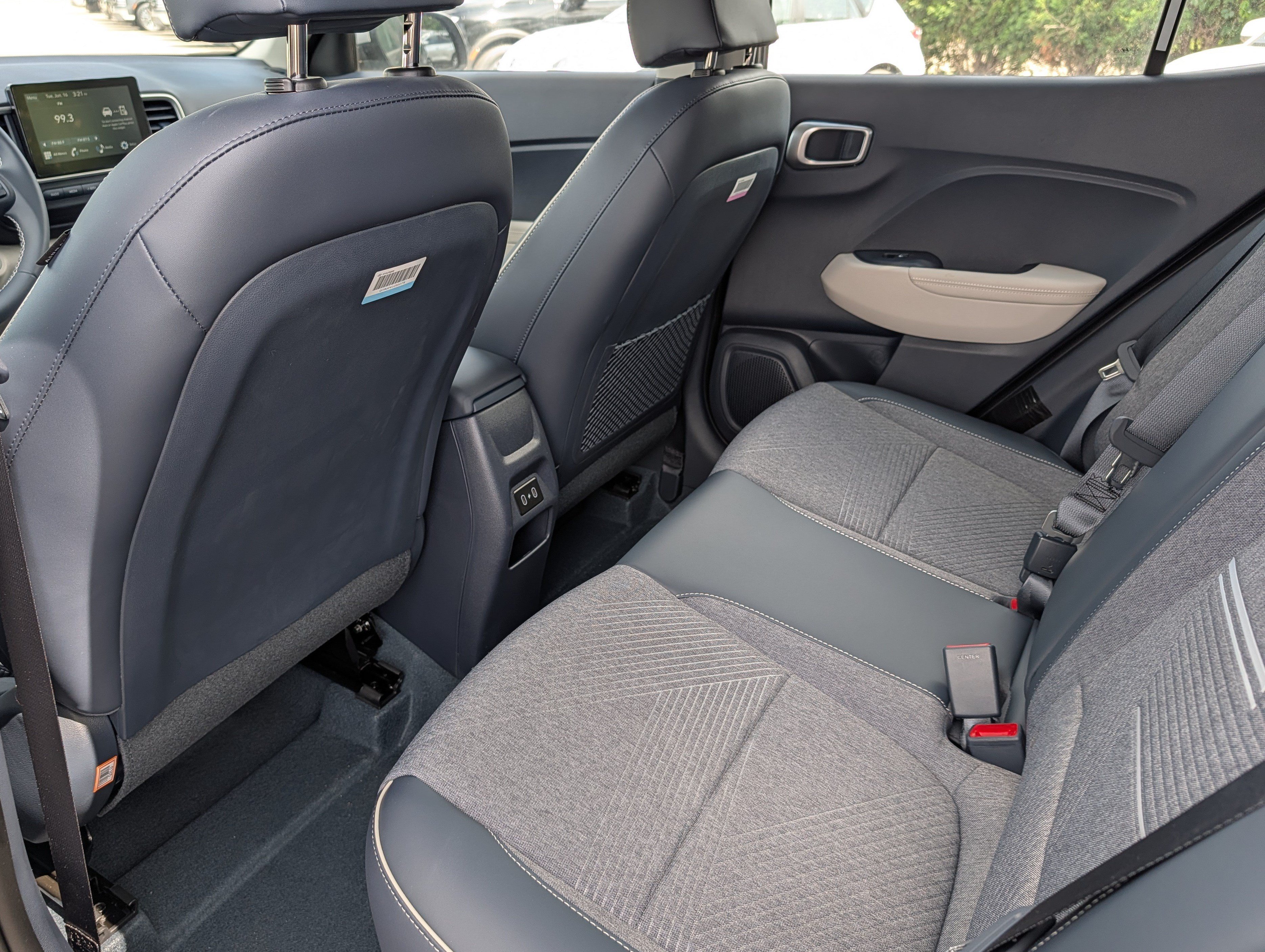 New 2026 Hyundai Venue SEL FWD image 8