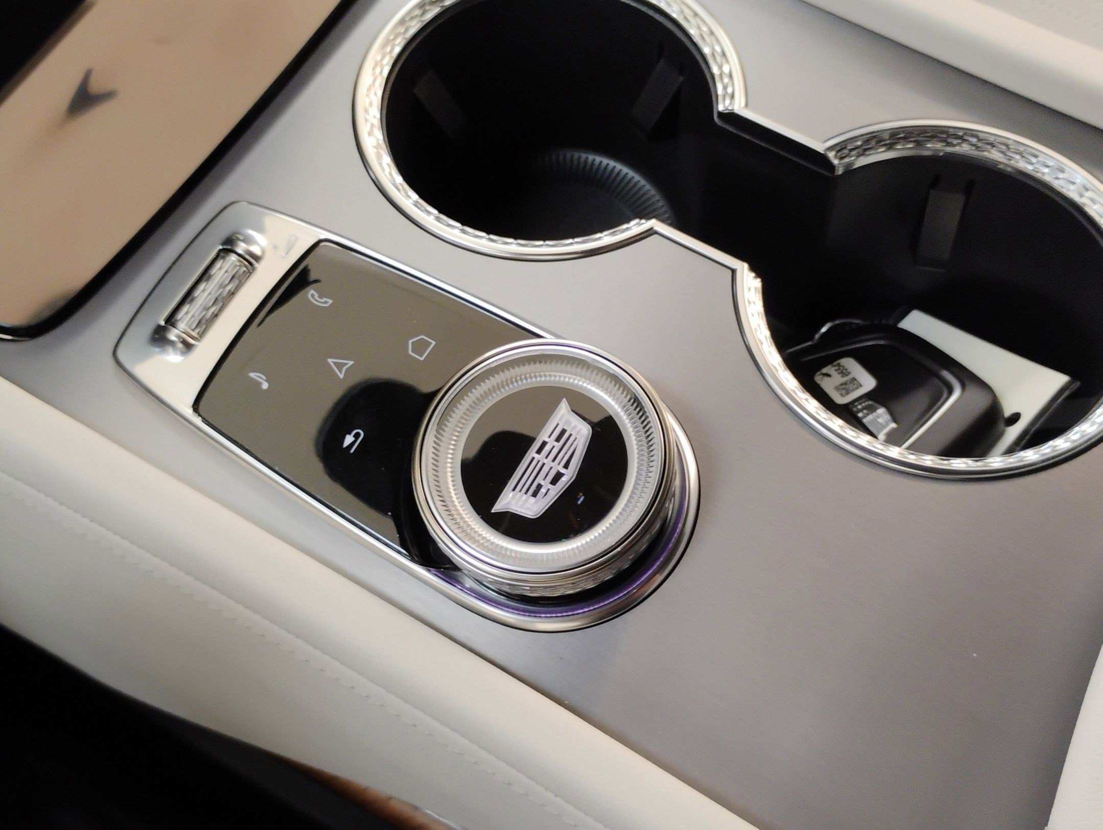 New 2026 Cadillac Vistiq Luxury image 41