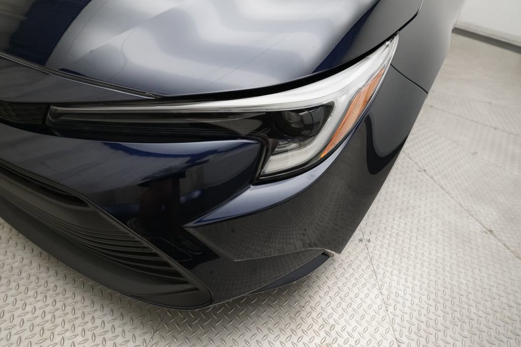 Used 2025 Toyota Corolla LE FWD image 22