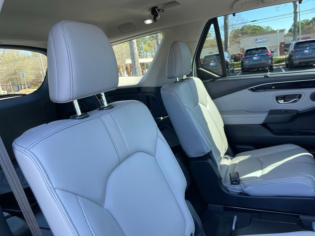 Certified 2025 Honda Pilot EX-L image 36