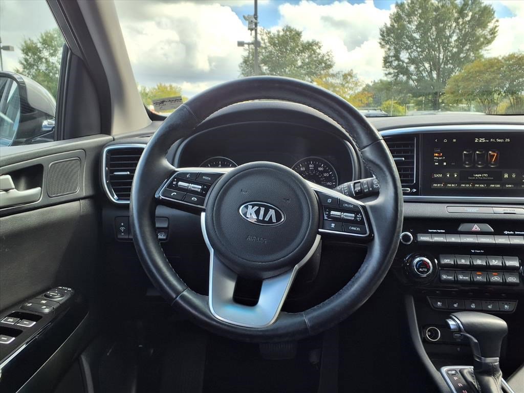 Used 2022 Kia Sportage EX w/ EX Technology Package image 12
