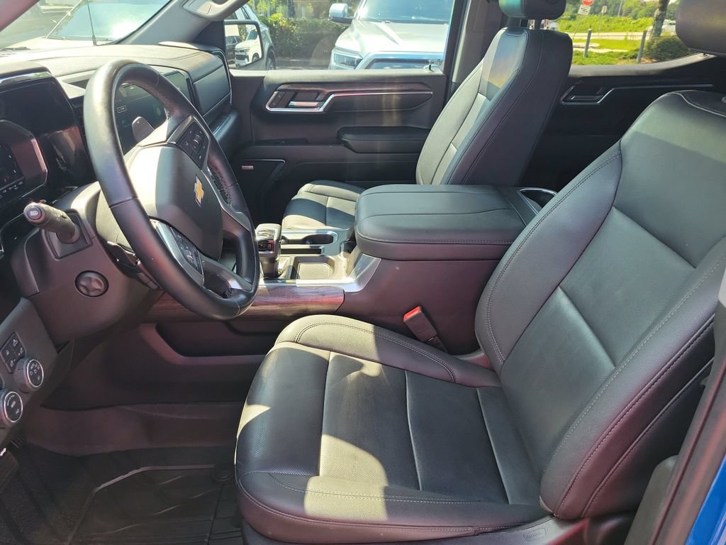 Used 2023 Chevrolet Silverado 1500 LTZ w/ Technology Package RWD image 16