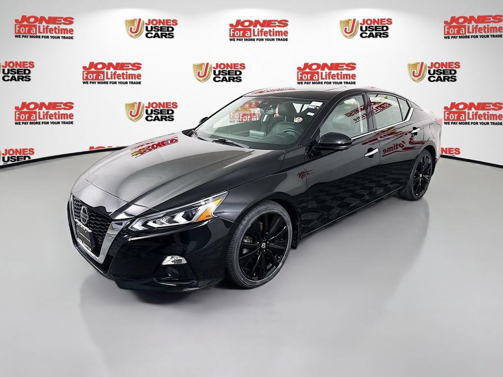 Certified 2019 Nissan Altima 2.0 Platinum FWD image 15