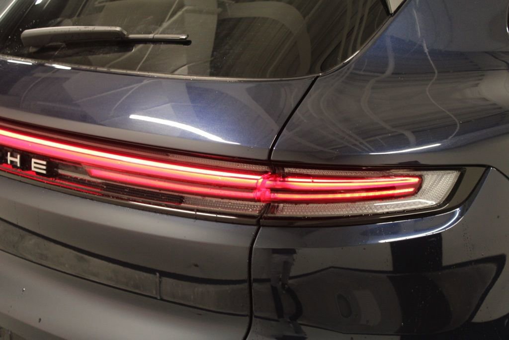 Certified 2024 Porsche Cayenne image 12