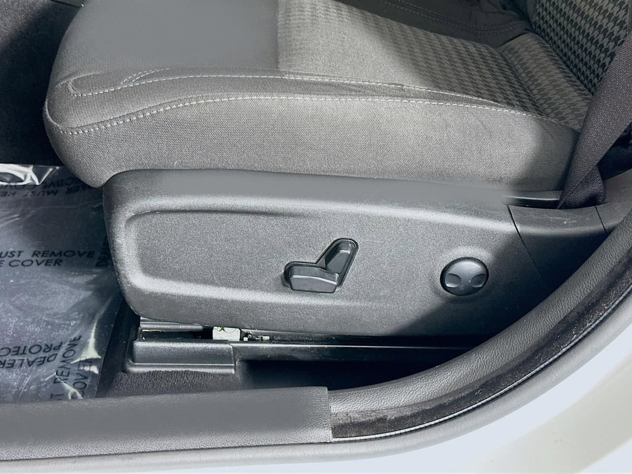 Used 2023 Dodge Charger SXT w/ Cold Weather Package RWD image 31