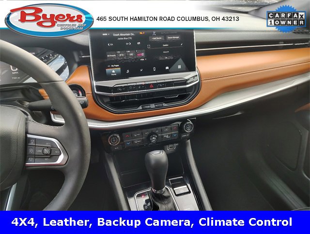 Used 2025 Jeep Compass Limited image 22