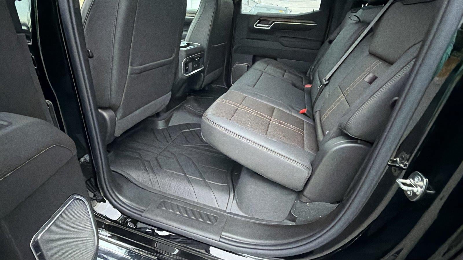 New 2026 Chevrolet Silverado 1500 High Country w/ High Country Premium Package AWD/4WD image 20