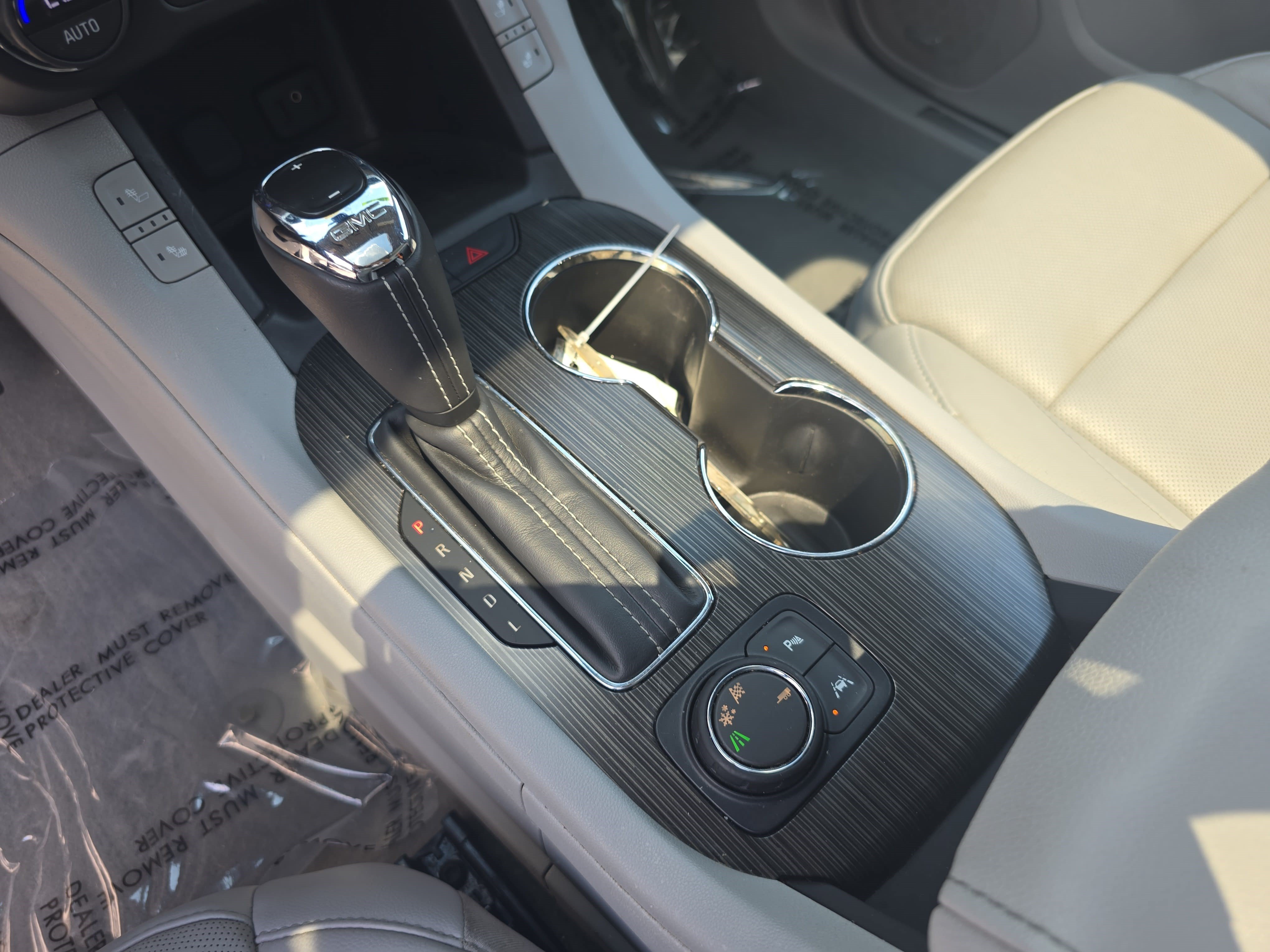 Used 2017 GMC Acadia SLT FWD image 26