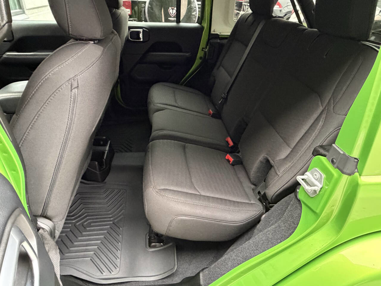 Used 2019 Jeep Wrangler Unlimited Sahara image 20