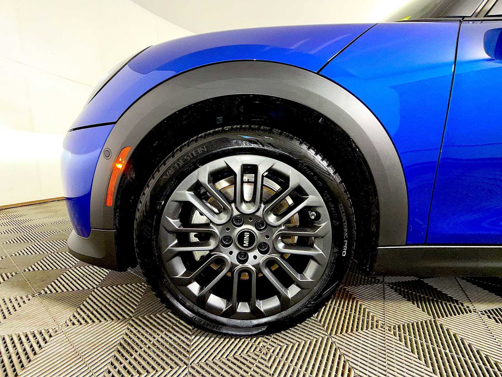 Certified 2025 MINI Cooper S image 8