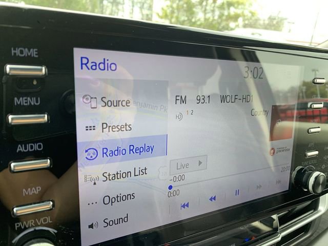 Certified 2023 Toyota Sienna Platinum image 24