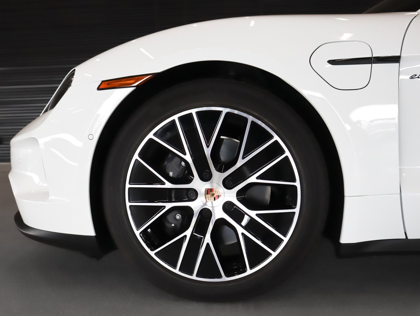 New 2026 Porsche Taycan image 13