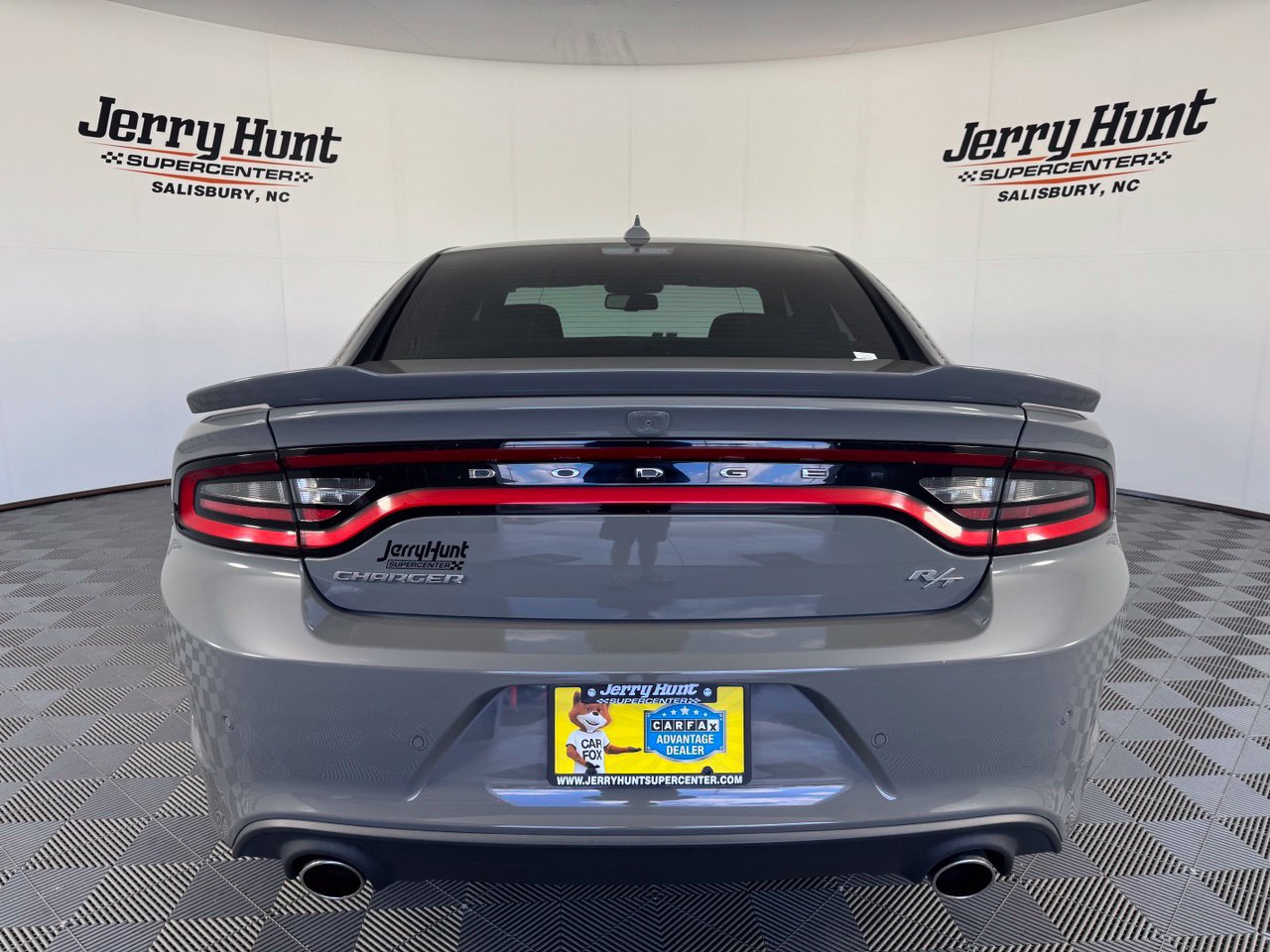 Used 2023 Dodge Charger R/T w/ Harman/Kardon Audio Group RWD image 6