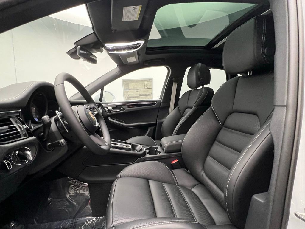 New 2026 Porsche Macan S image 5