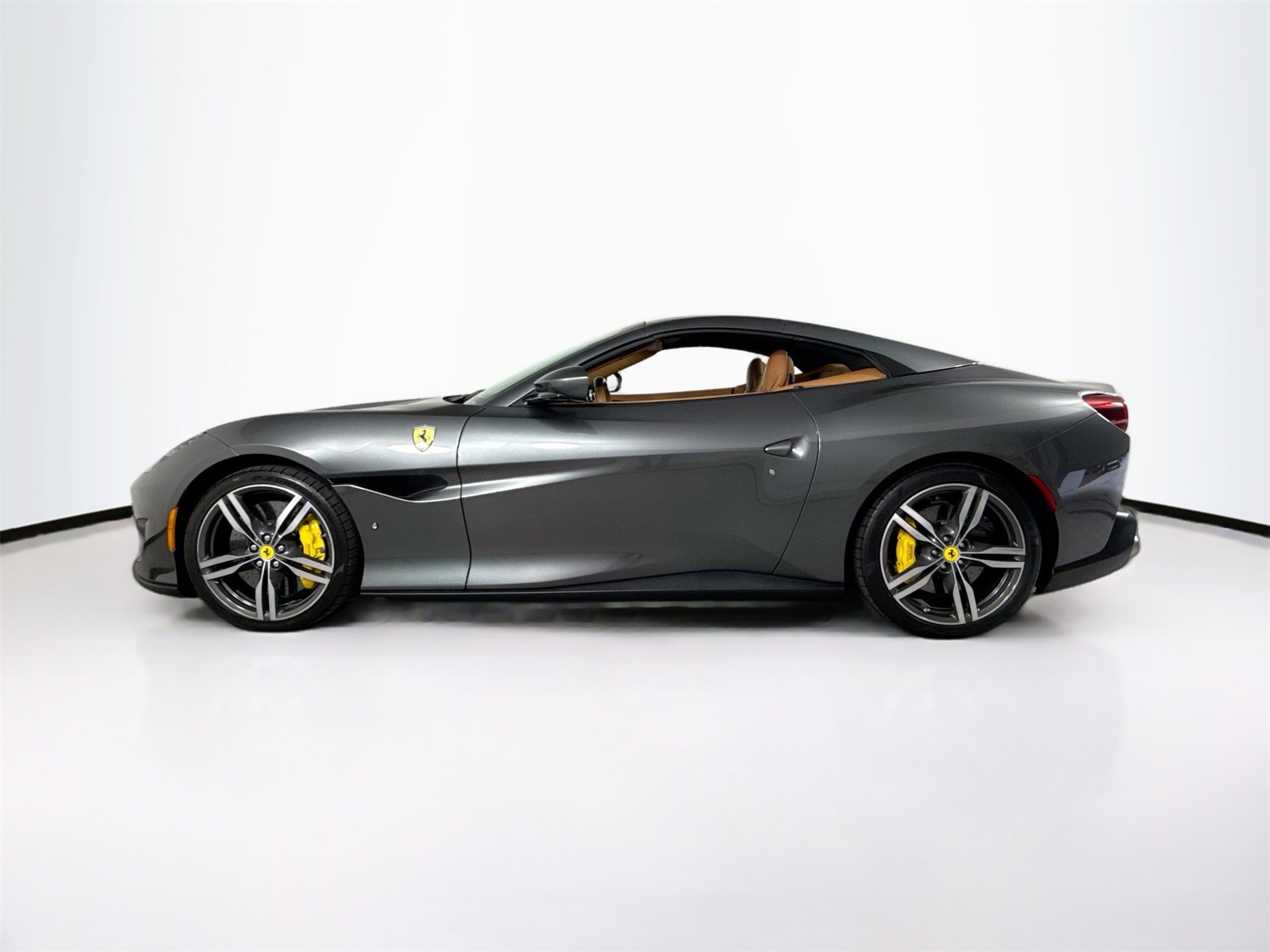 Certified 2019 Ferrari Portofino image 4