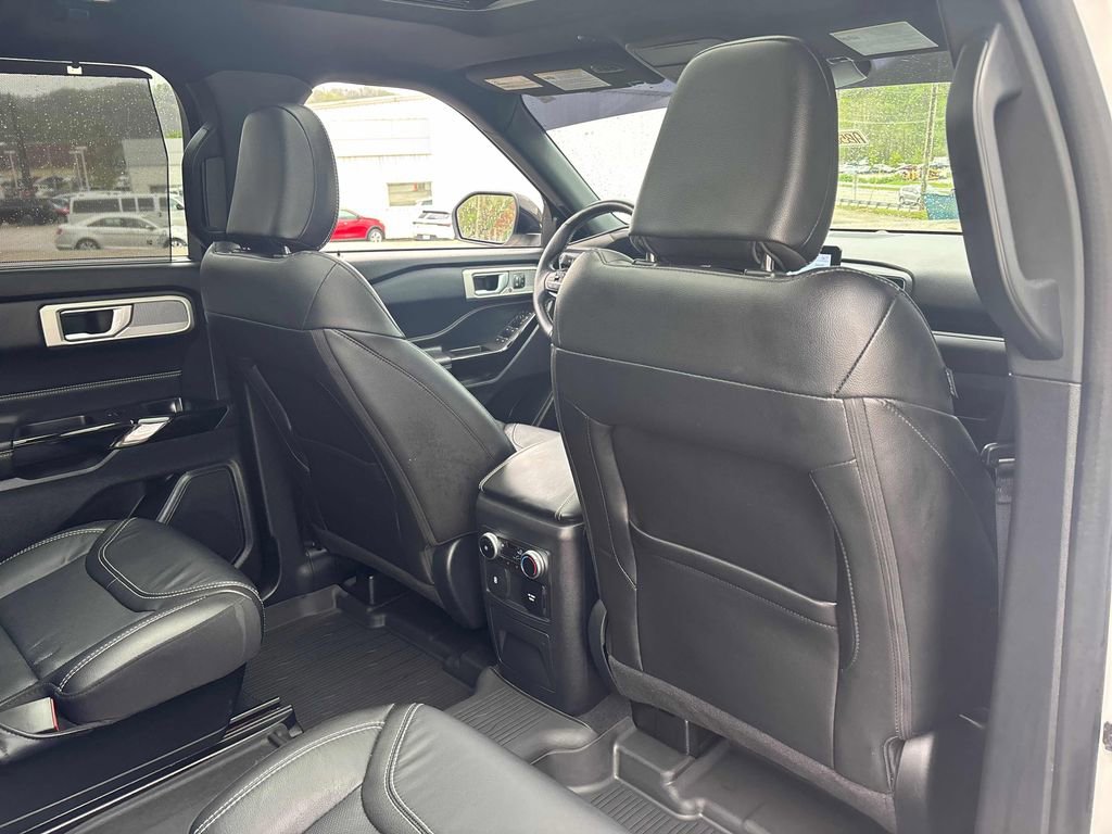 Used 2022 Ford Explorer ST w/ Equipment Group 401A AWD/4WD image 33