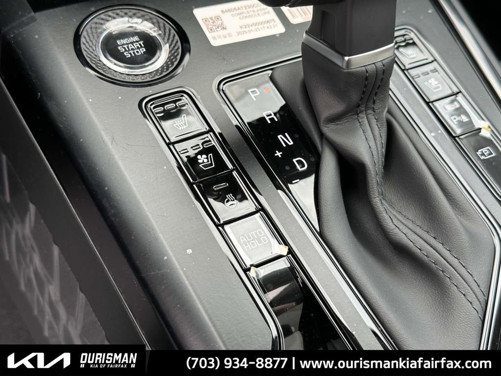 New 2025 Kia Niro SX Touring image 30