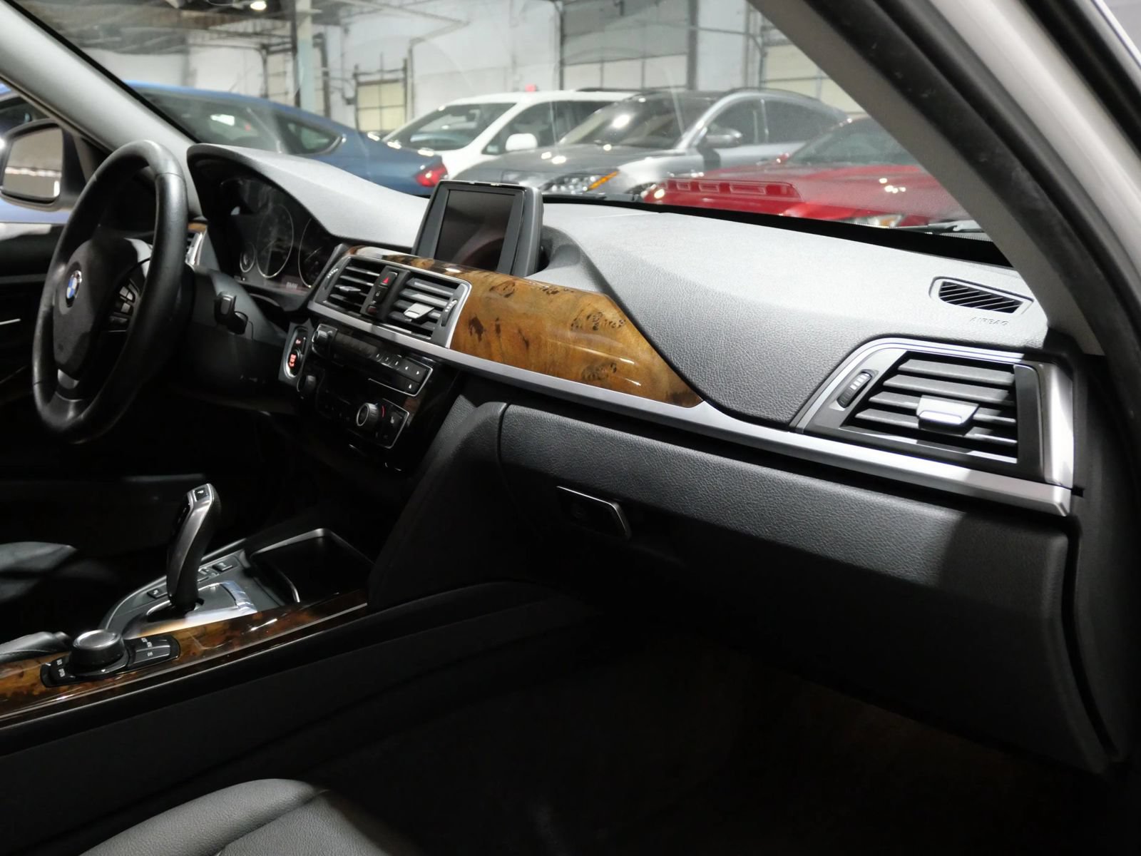 Used 2016 BMW 320i xDrive Sedan AWD/4WD image 10