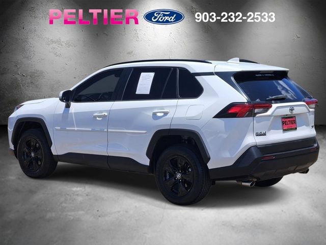 Used 2019 Toyota RAV4 XLE w/ Convenience Package FWD image 7